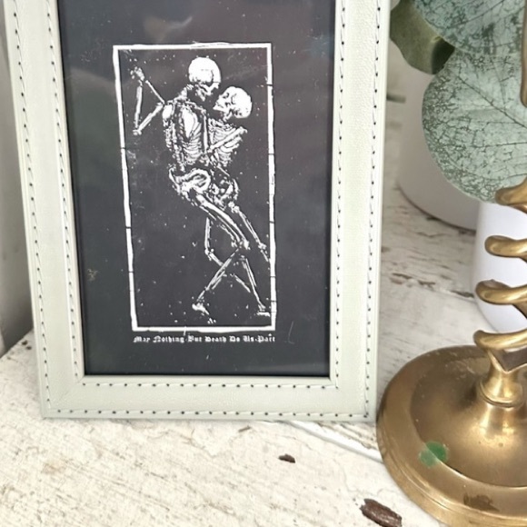 Quality print to be framed easily to add a lil spooky to your collection - Picture 3 of 3